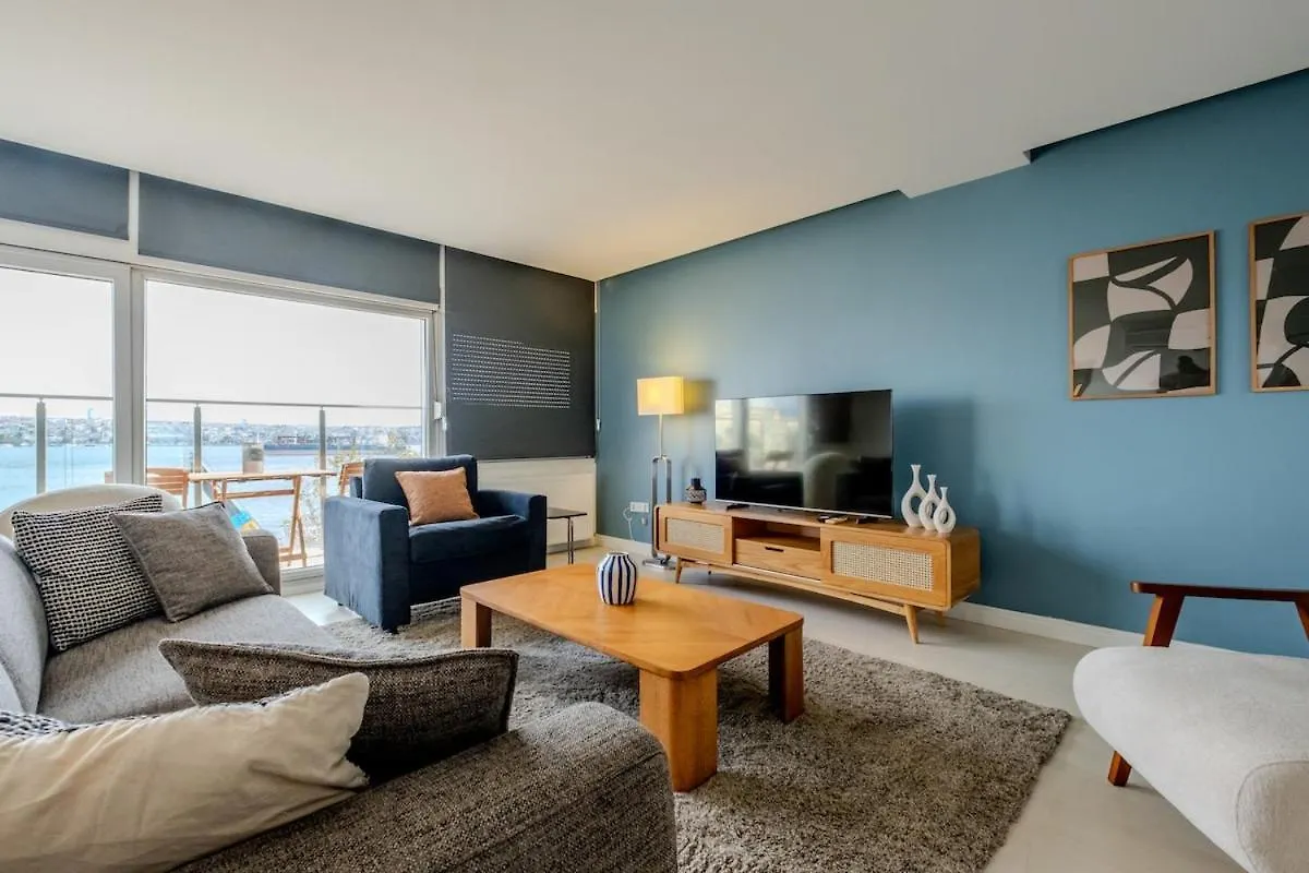 Bosphorus View With Spacious 3 Bedrooms Istanbul