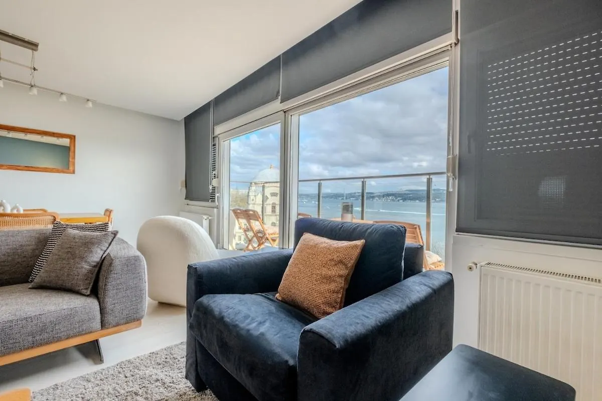 Bosphorus View With Spacious 3 Bedrooms Istanbul Apartment