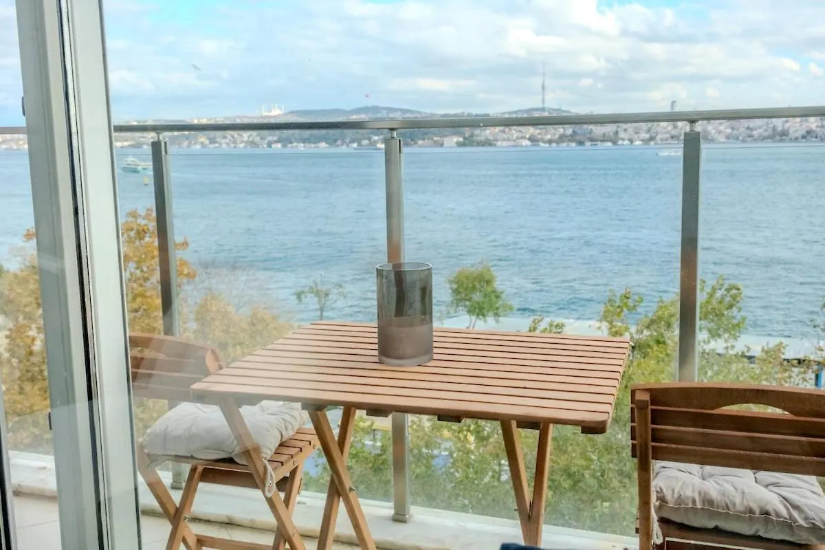 Bosphorus View With Spacious 3 Bedrooms Istanbul Apartment