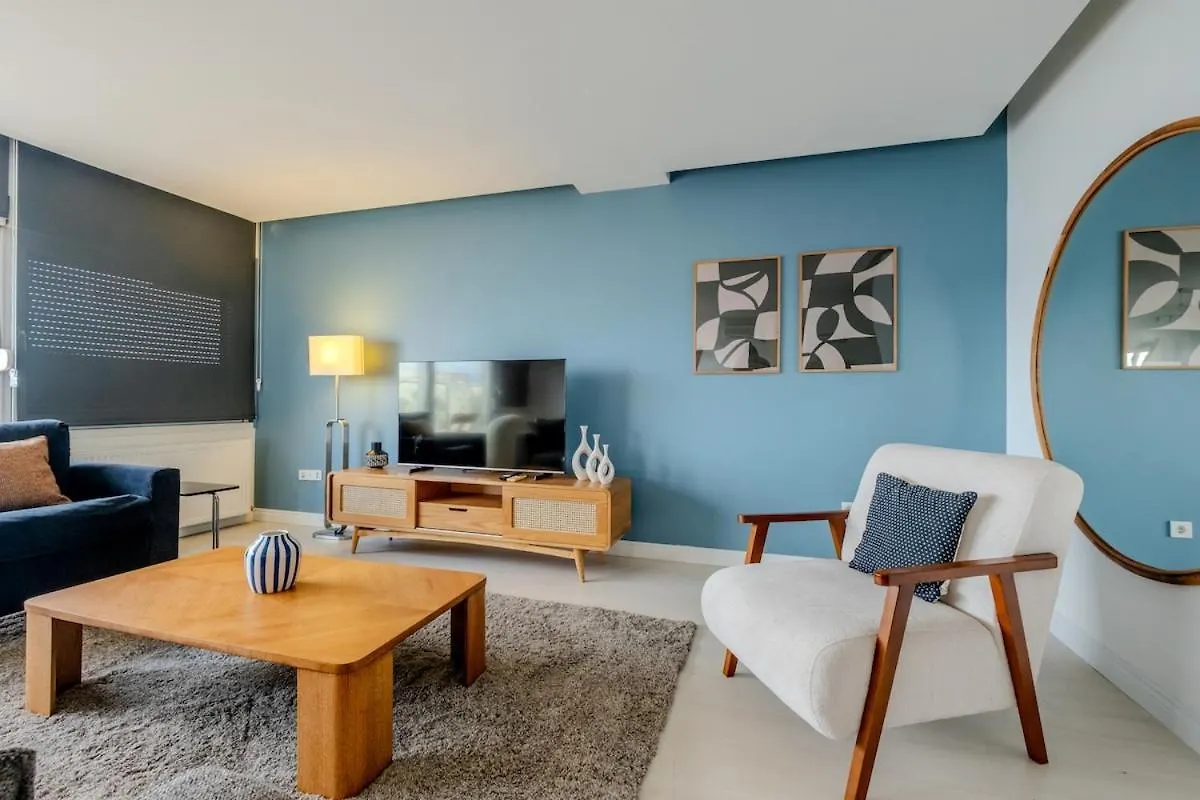 Apartment Bosphorus View With Spacious 3 Bedrooms Istanbul