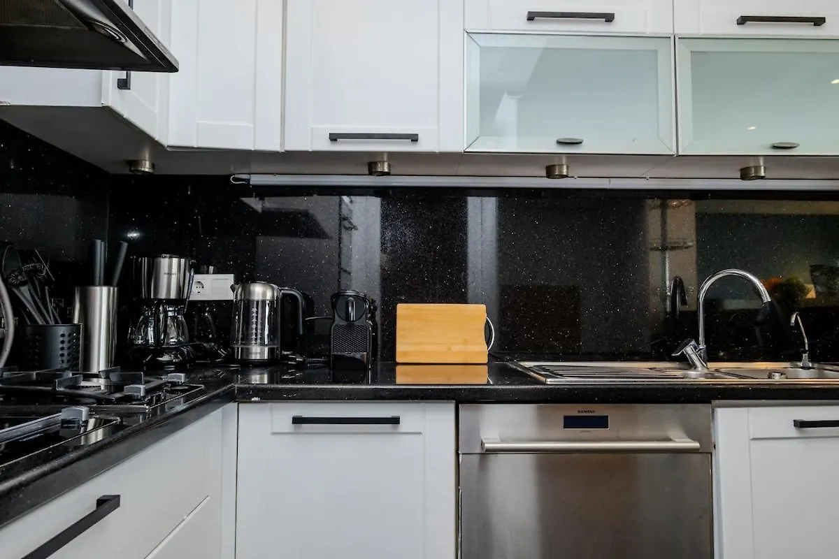Apartment Bosphorus View With Spacious 3 Bedrooms Istanbul