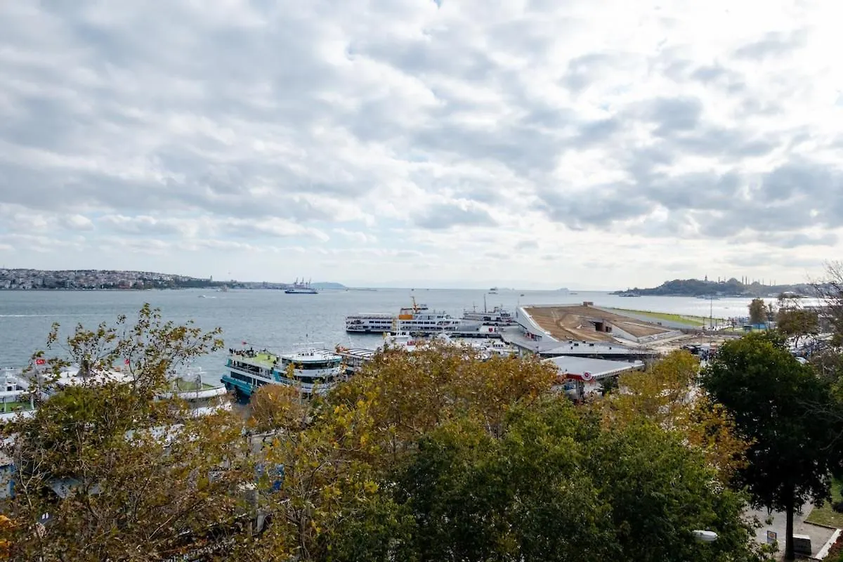 Bosphorus View With Spacious 3 Bedrooms Istanbul Apartment